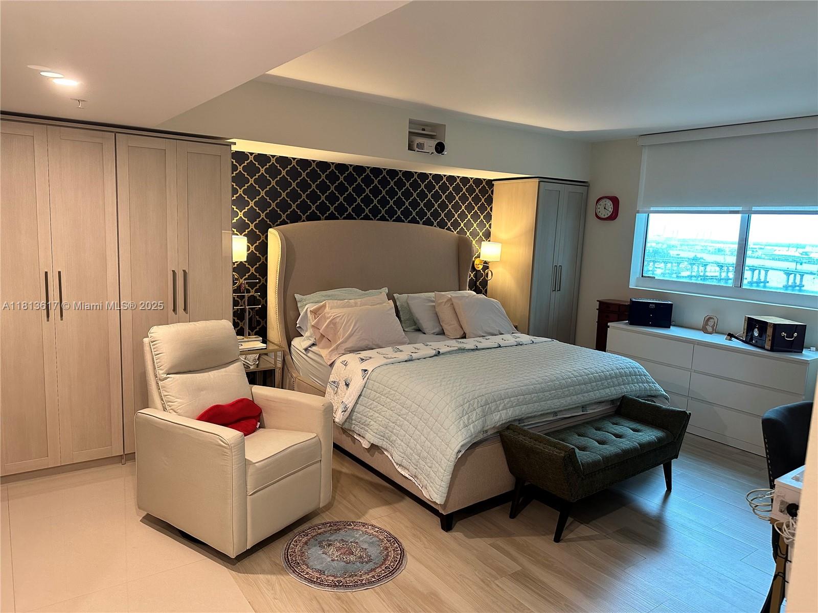 Property photo # 8