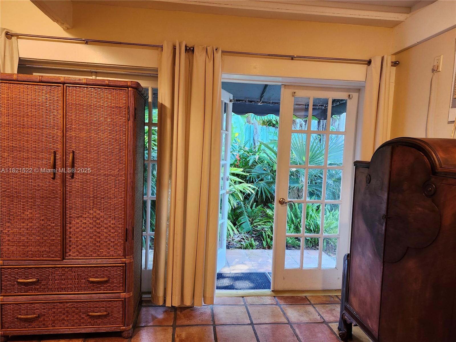 Property photo # 9
