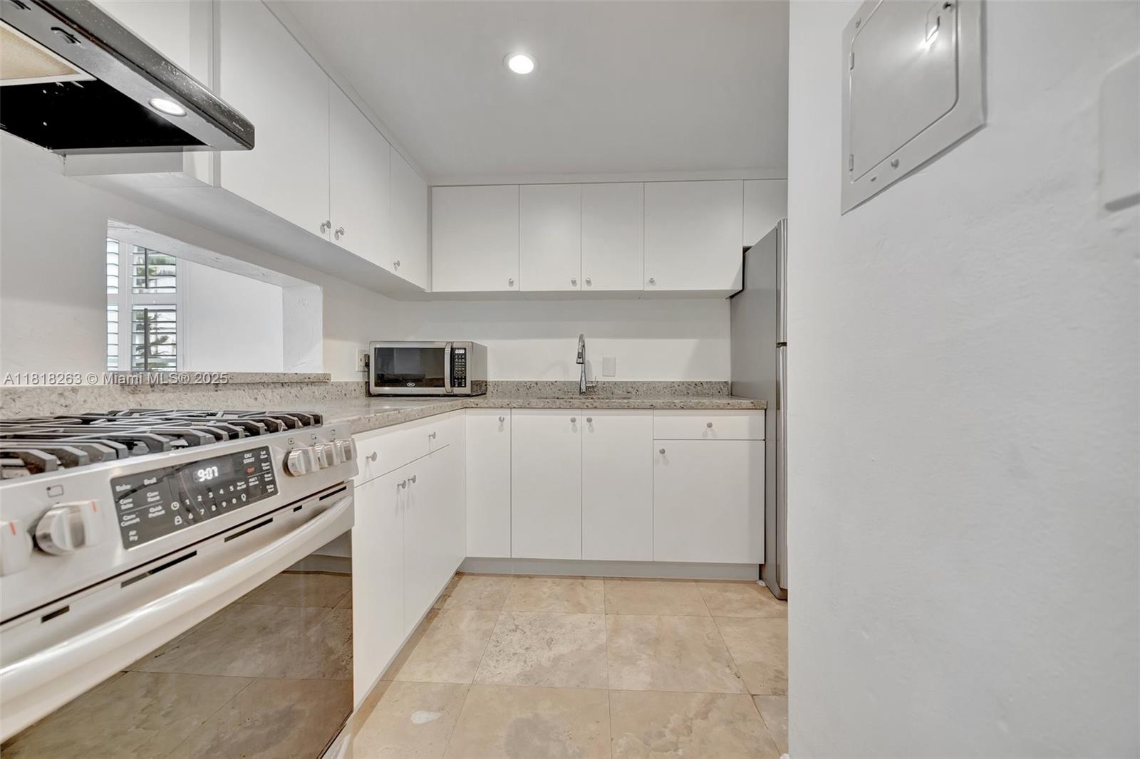 Property photo # 2