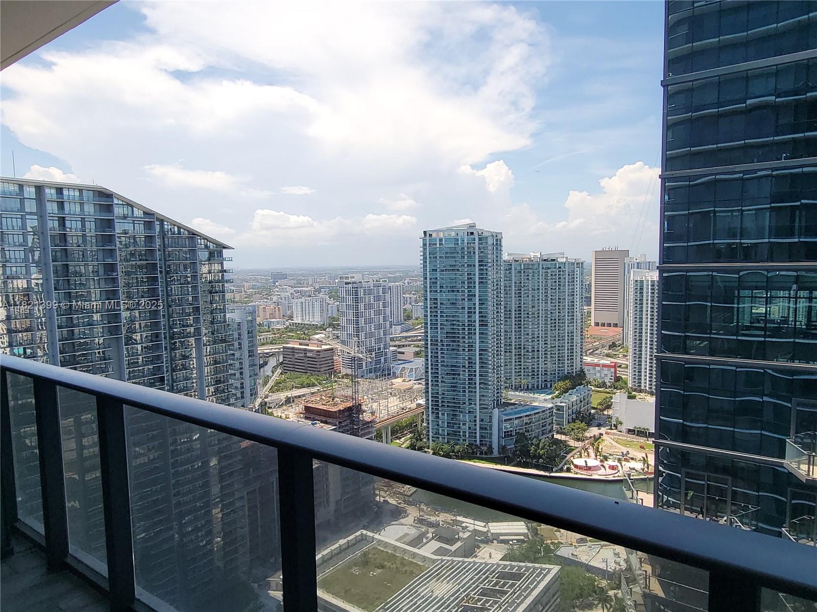 801 S Miami Ave #4408, Miami, Florida image 21