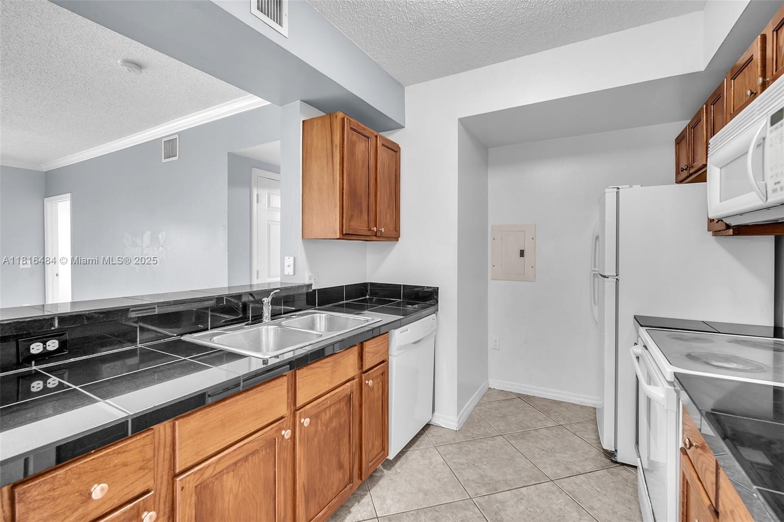 Property photo # 8