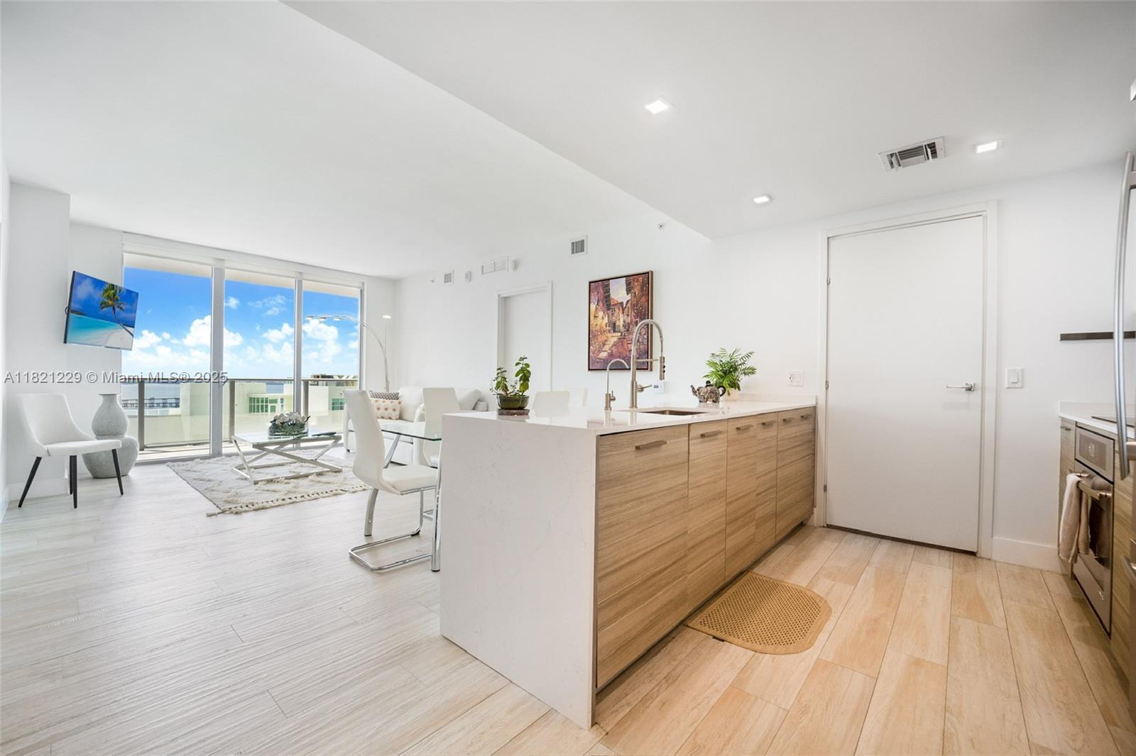 Property photo # 2