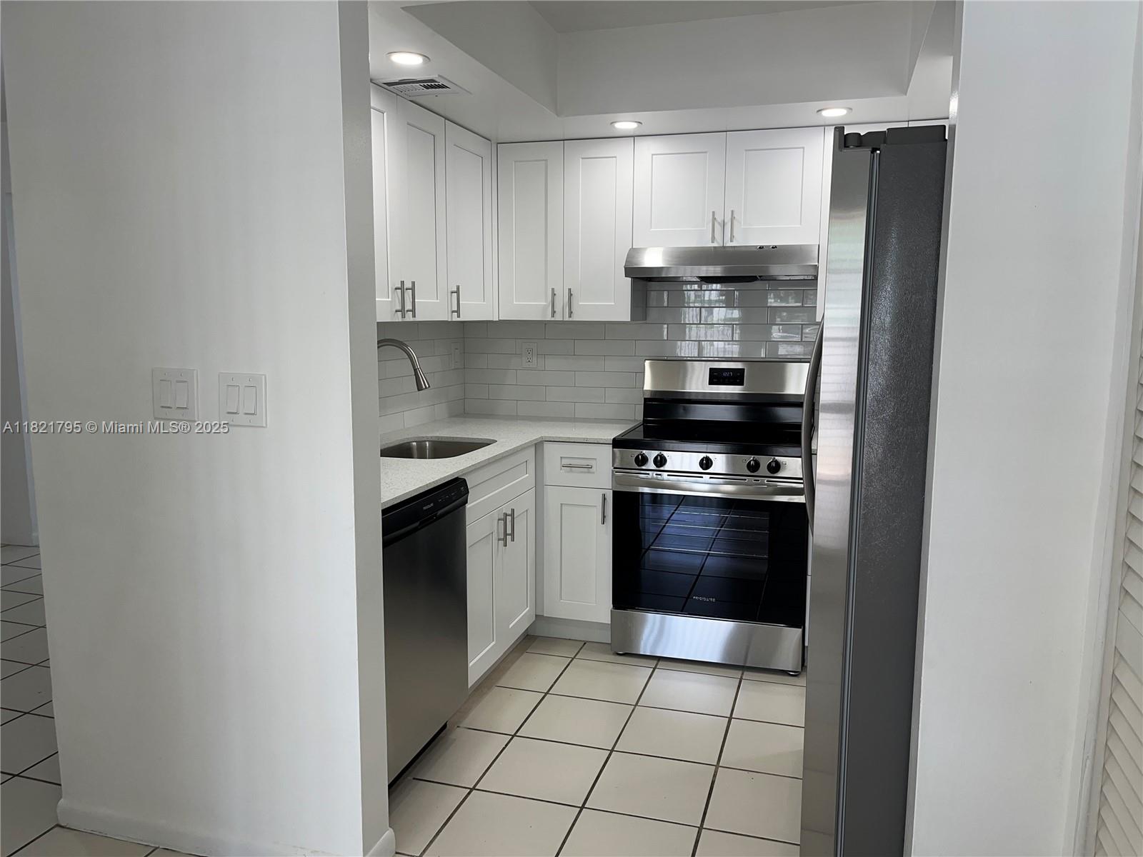 Property photo # 6