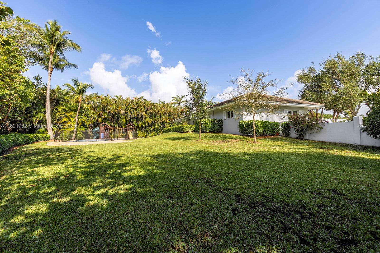 11100 Paradela St, Coral Gables, Florida image 28