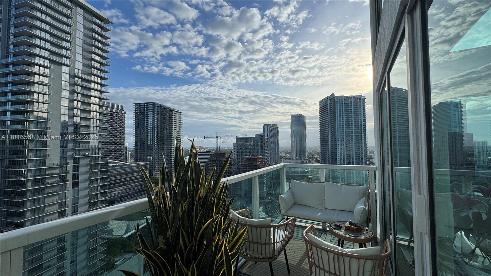 41 SE 5th St #1716, Miami, Florida image 17