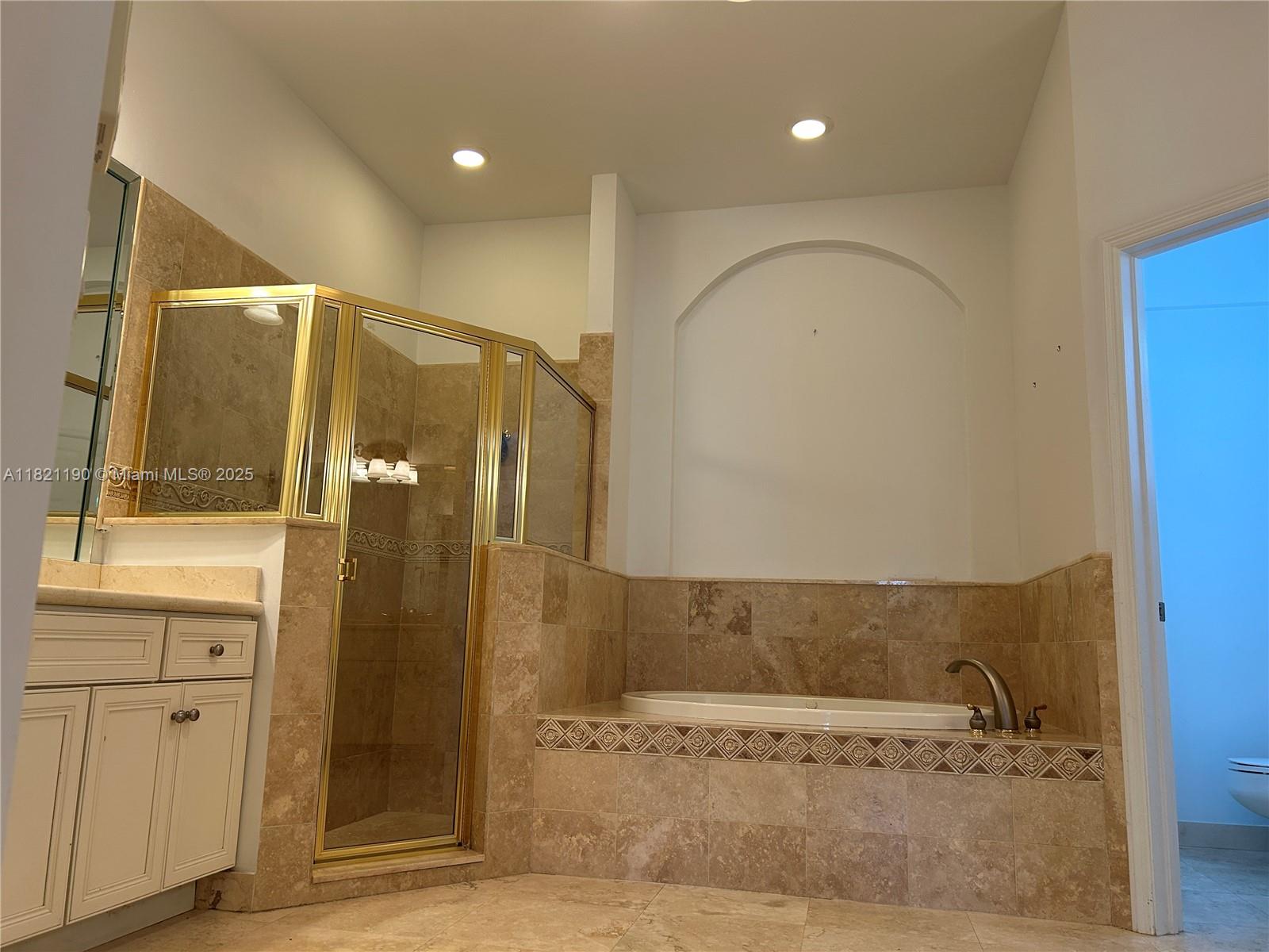 2640 Fairways Dr, Homestead, Florida image 9