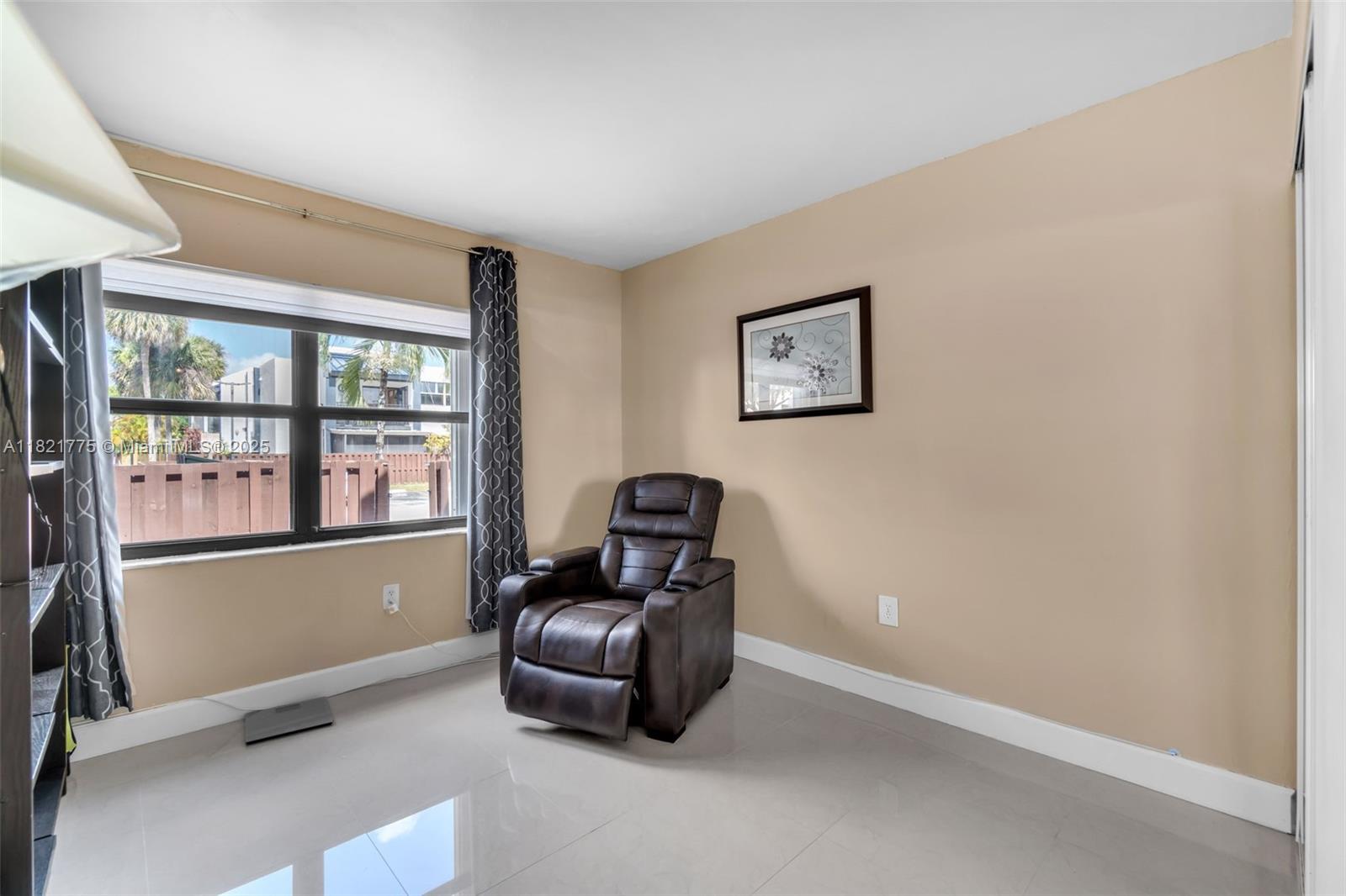 460 W Park Dr #104, Miami, Florida image 12