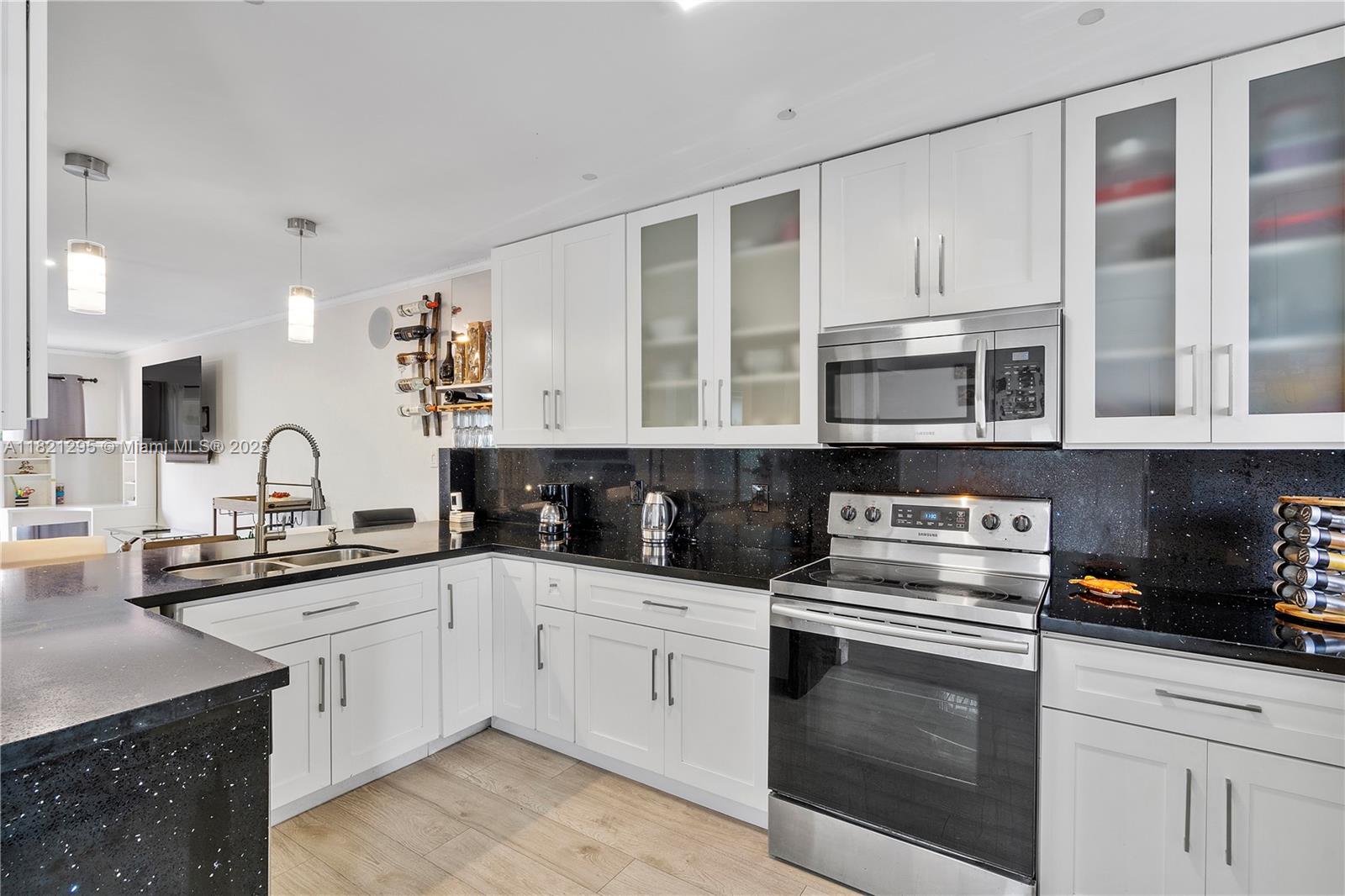 Property photo # 0