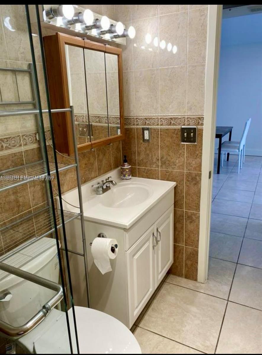 1965 S Ocean Dr #5B, Hallandale Beach, Florida image 8