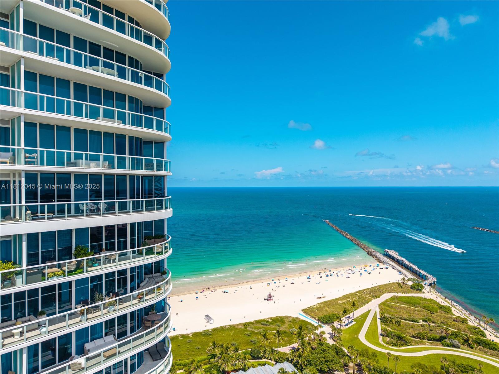 100 S Pointe Dr #3003, Miami Beach, Florida image 37
