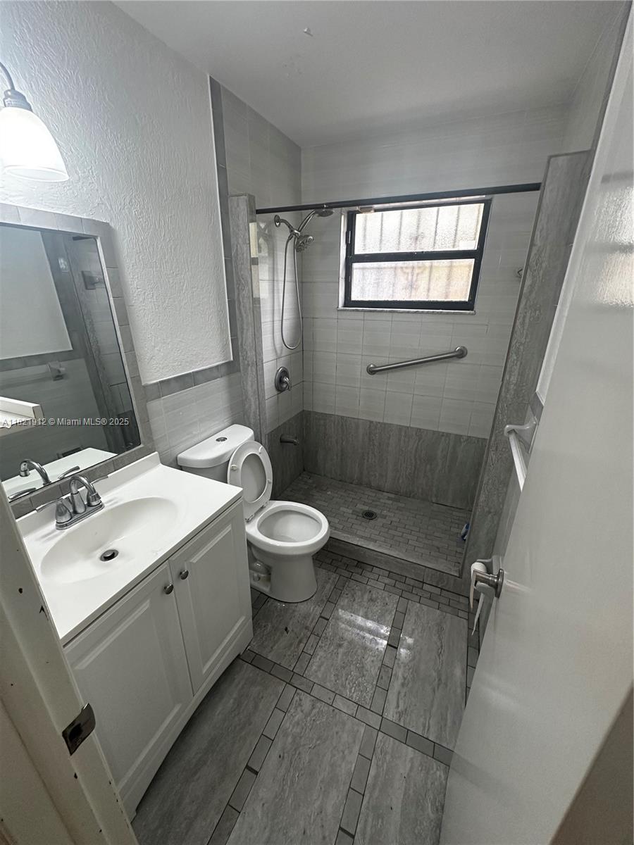 7535 W 5th Ct, Hialeah, Florida image 7