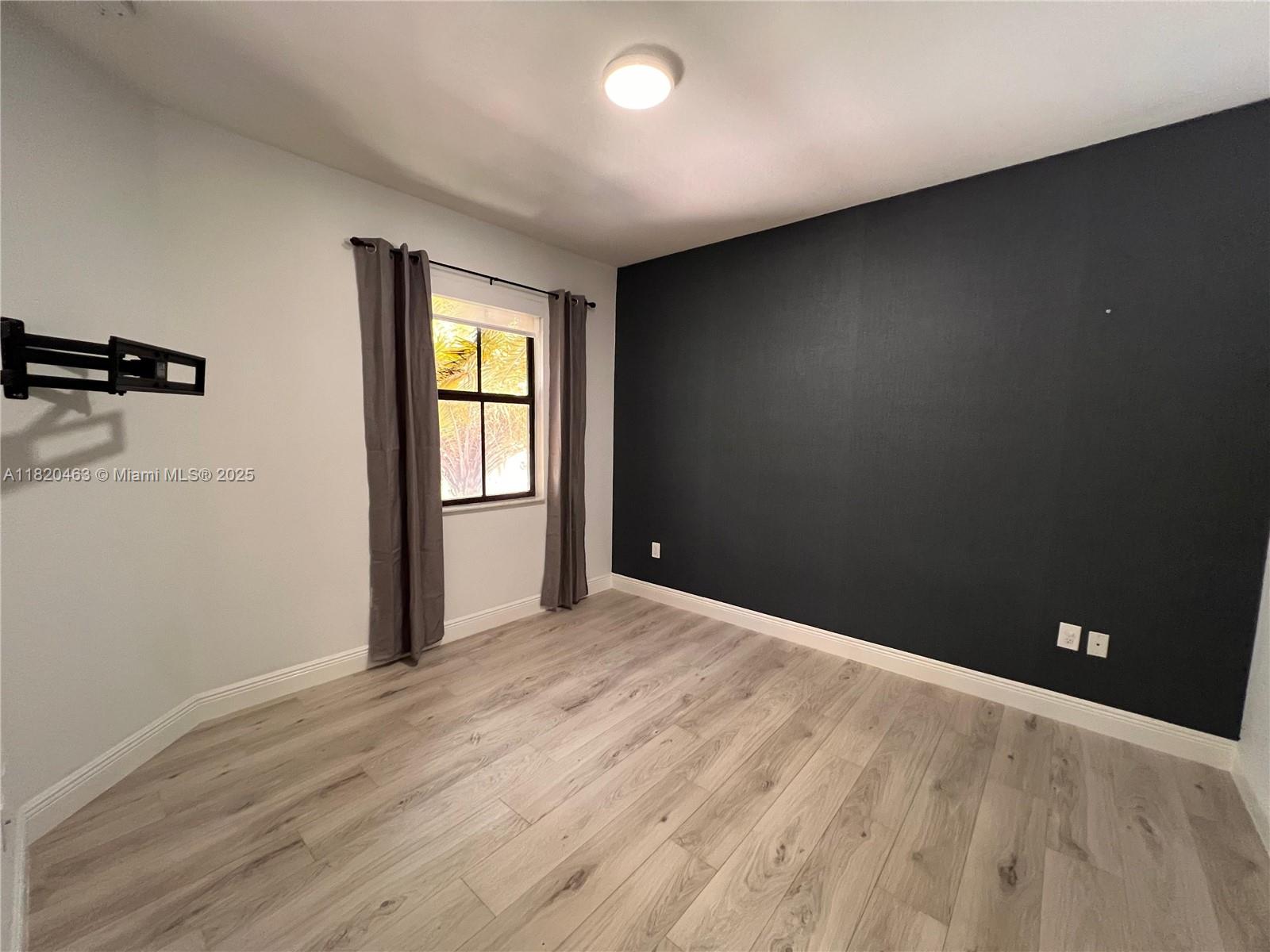 8744 NW 99th Path, Doral, Florida image 24