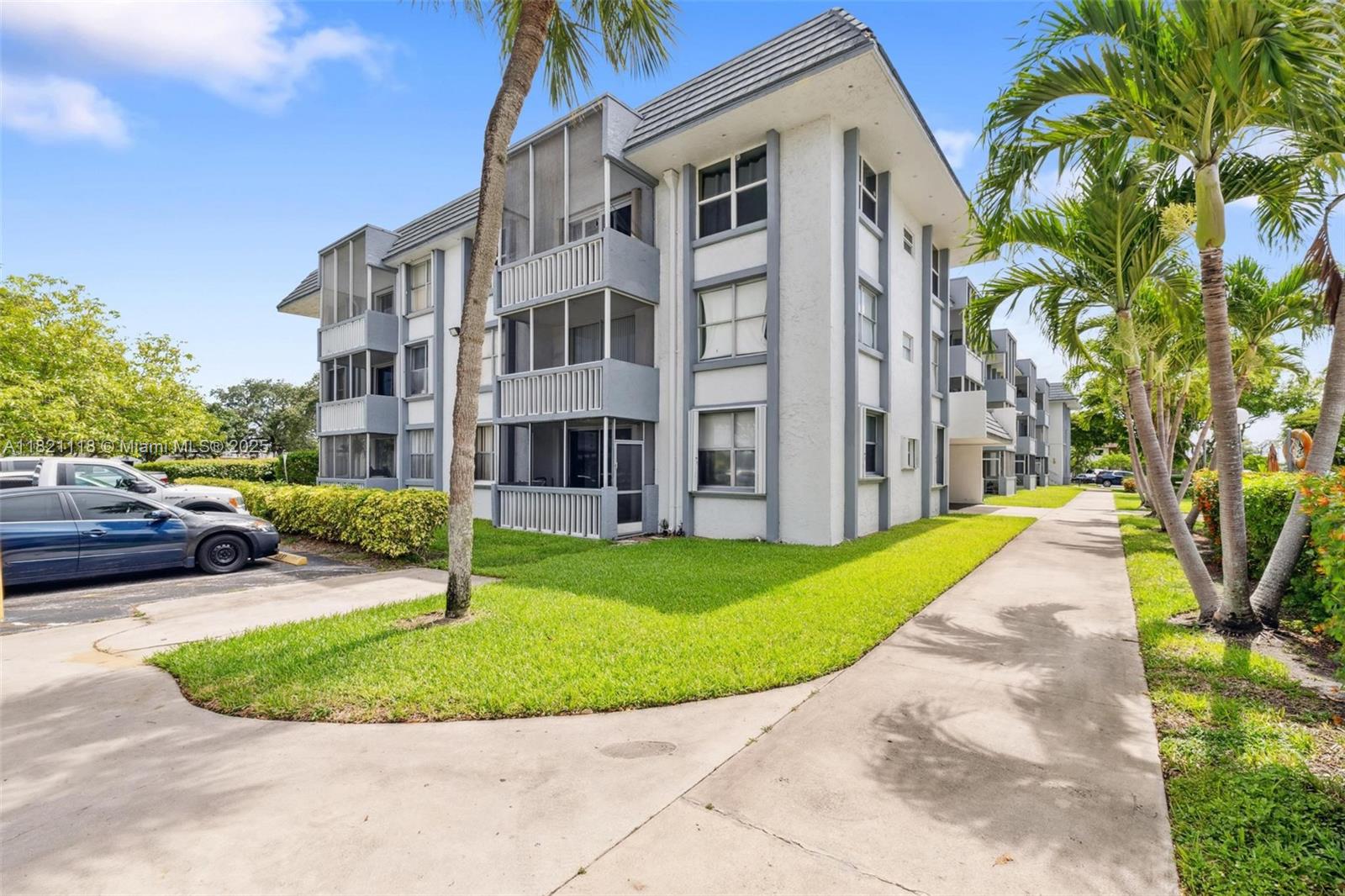 6705 NW 169th St #C310, Hialeah, Florida image 1
