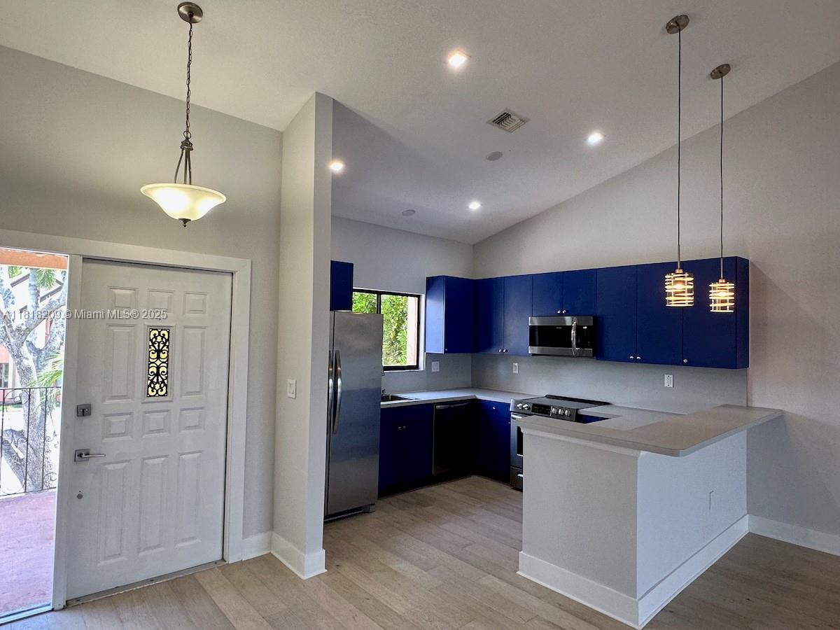 Property photo # 0