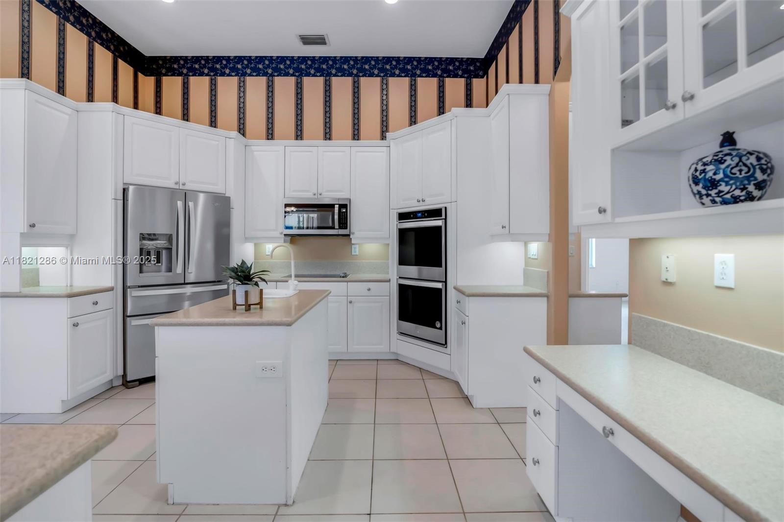 1925 NW 167th Ter, Pembroke Pines, Florida image 28