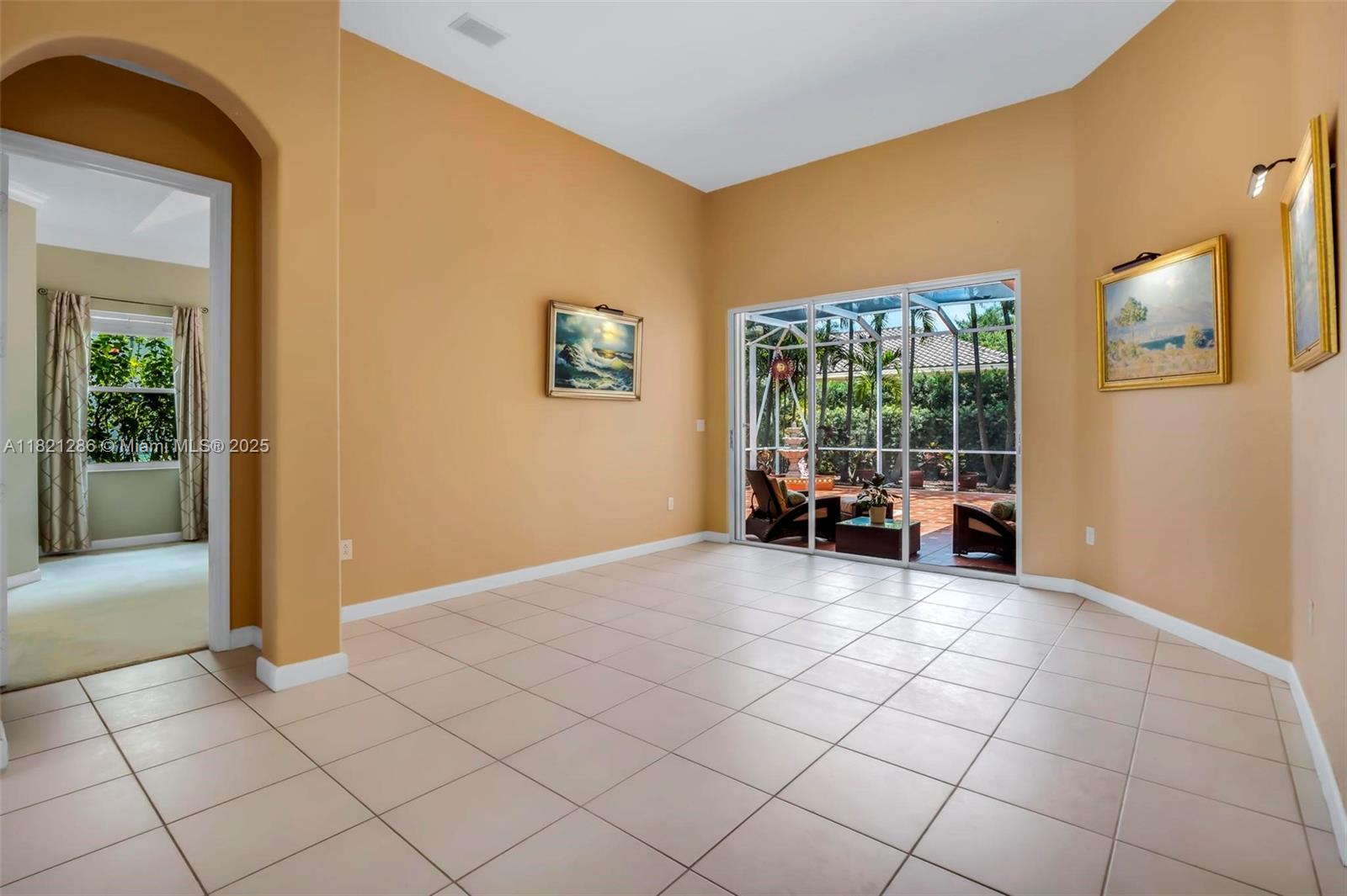 1925 NW 167th Ter, Pembroke Pines, Florida image 7