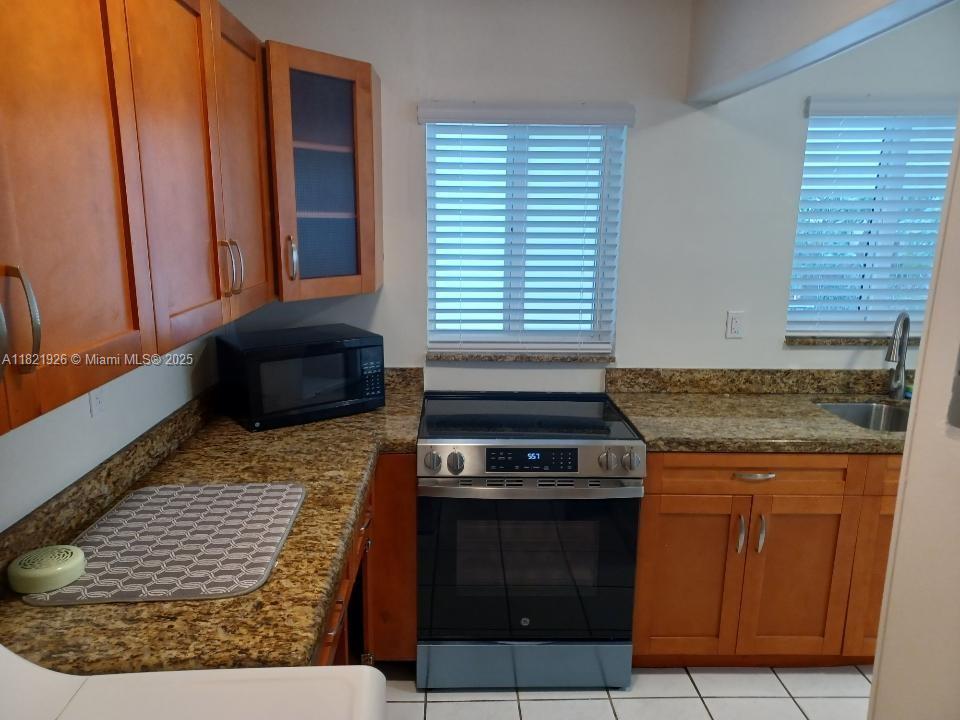 Property photo # 9