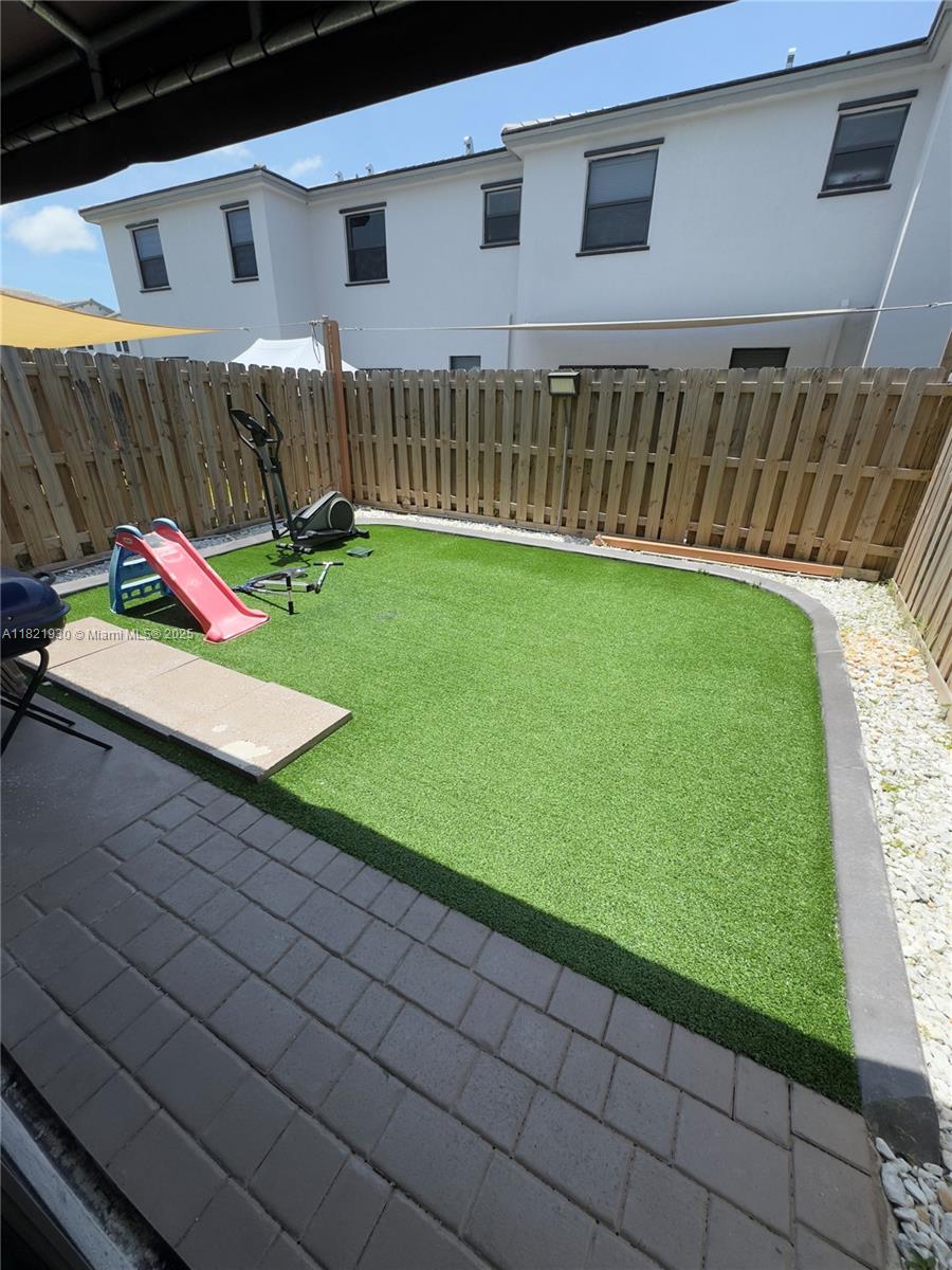 Property photo # 9