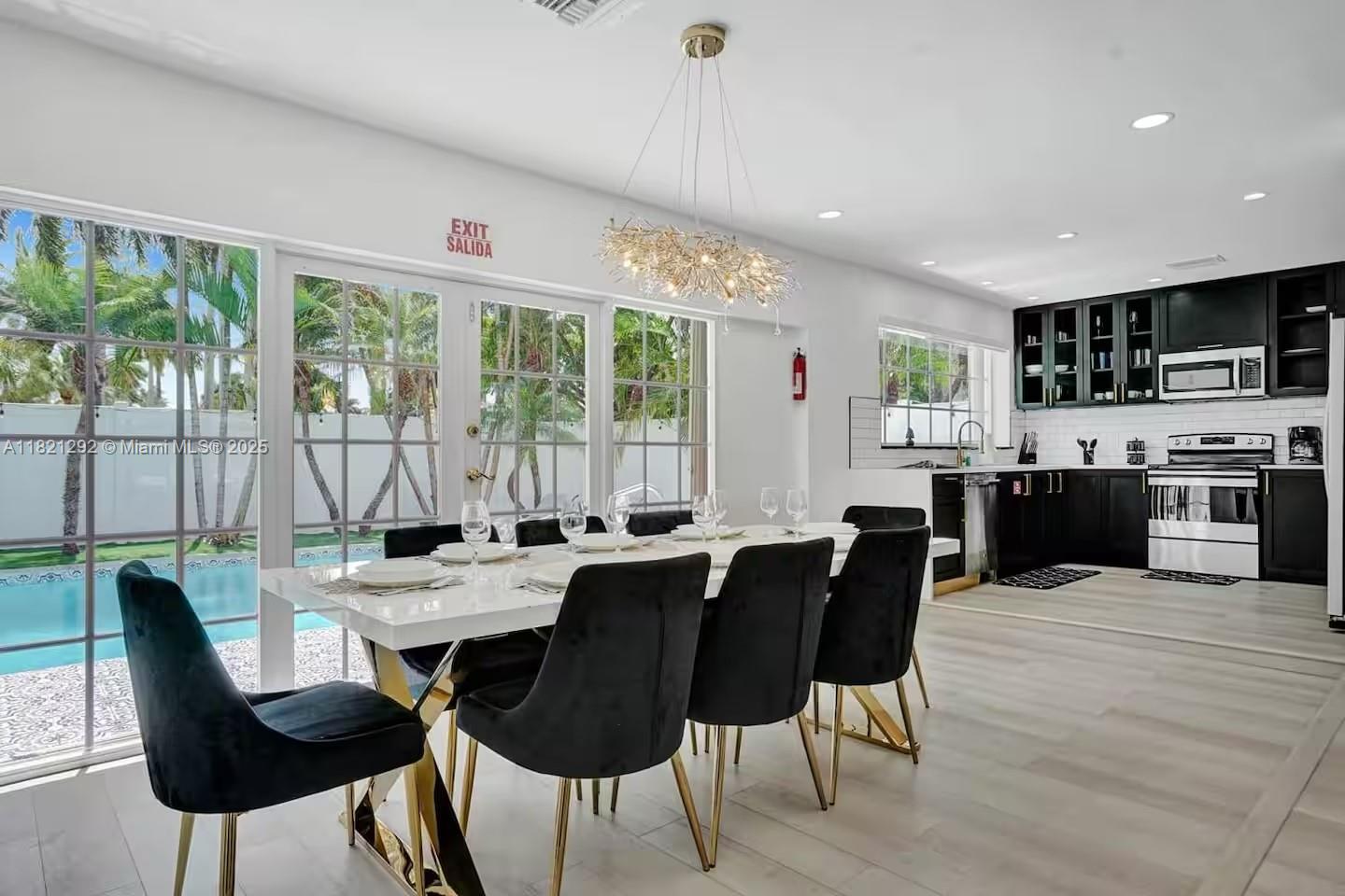 1244 Garfield St, Hollywood, Florida image 3