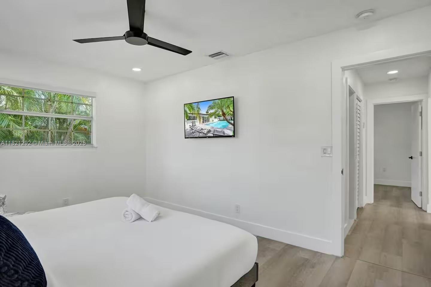 1244 Garfield St, Hollywood, Florida image 43