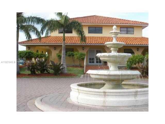 Property photo # 0