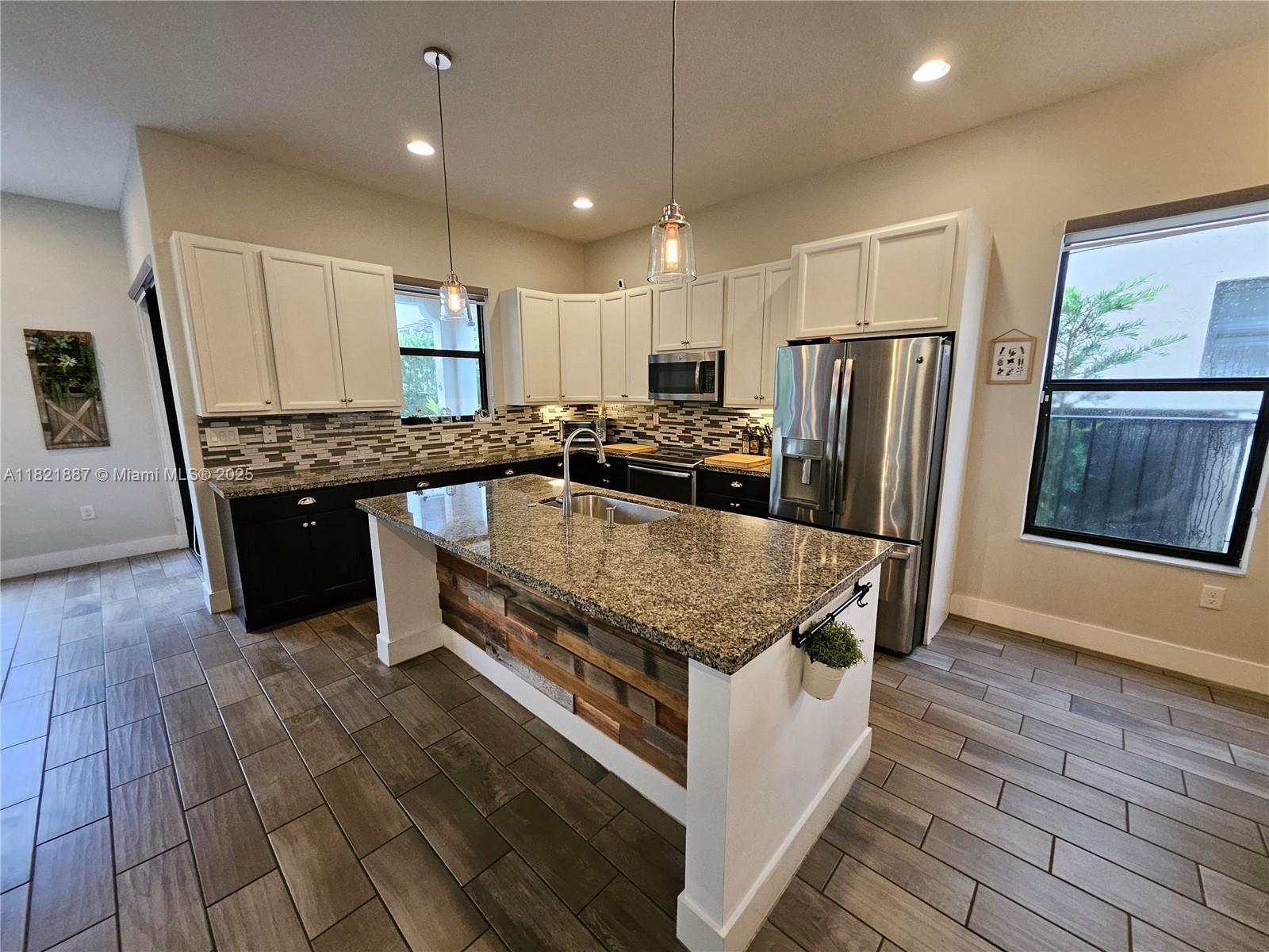 3238 W 96th Pl, Hialeah, Florida image 11