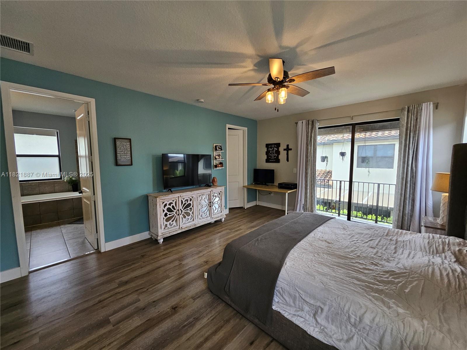 3238 W 96th Pl, Hialeah, Florida image 29