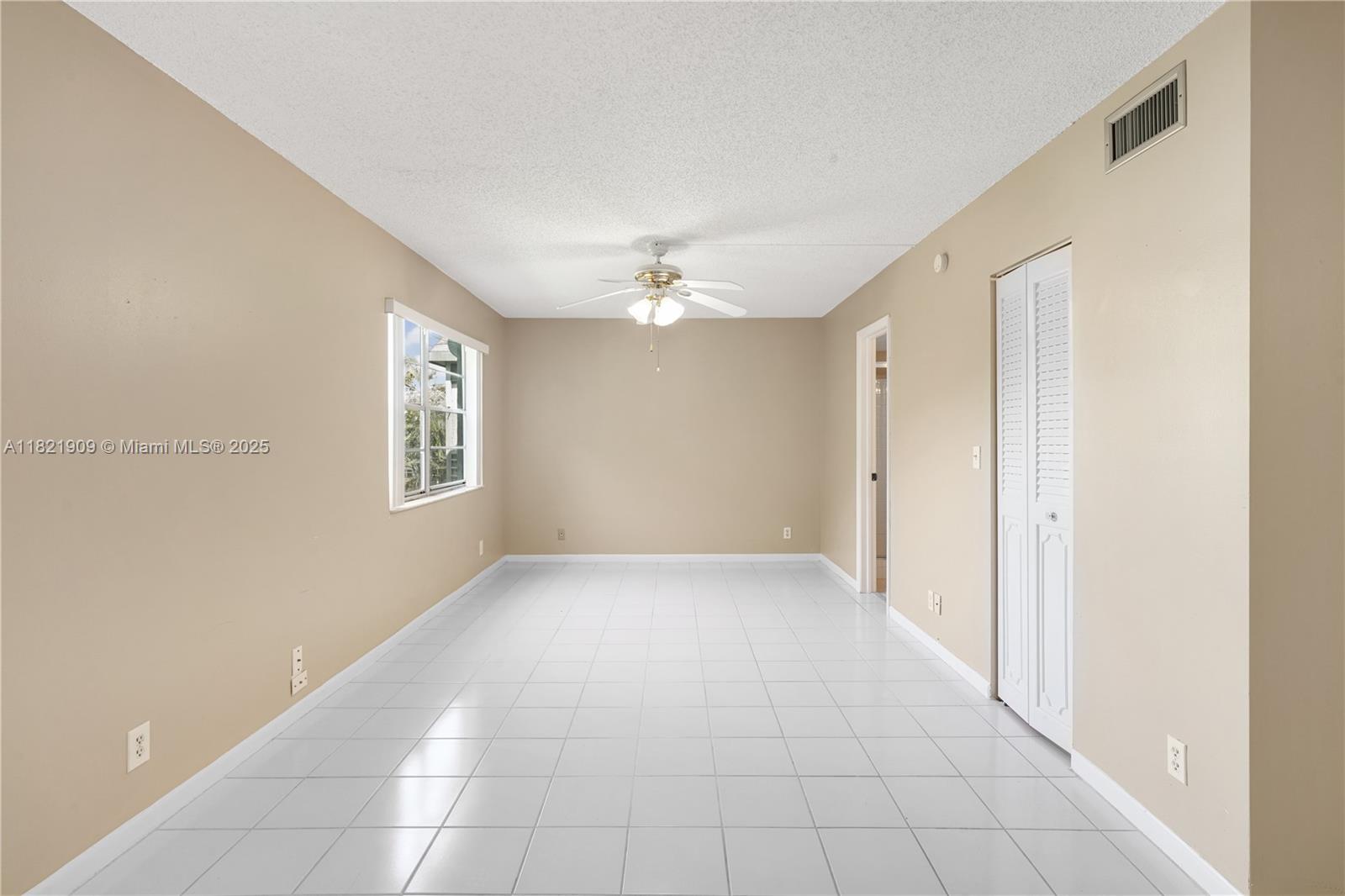 8305 NW 61st St #C305, Tamarac, Florida image 17