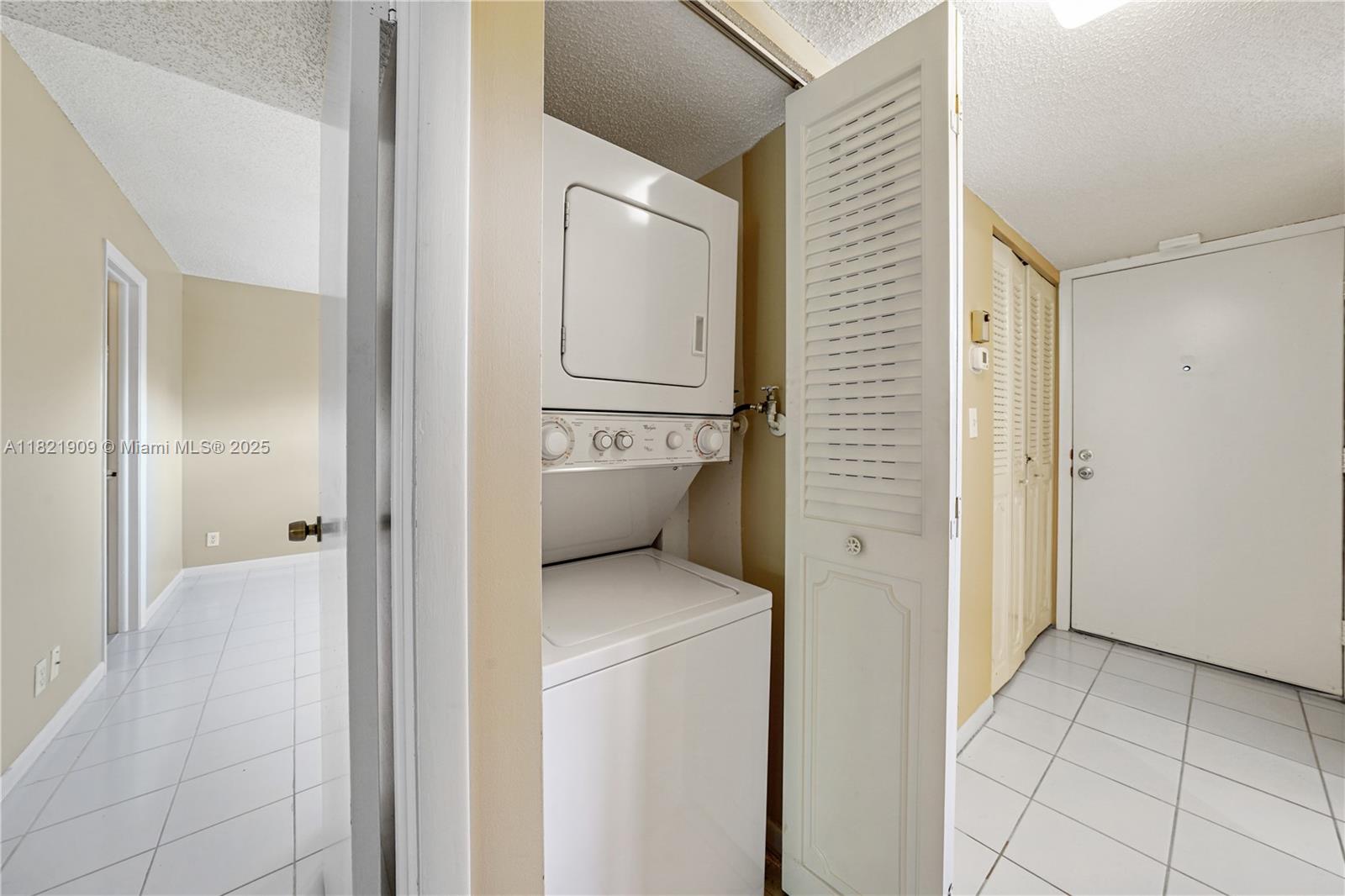 8305 NW 61st St #C305, Tamarac, Florida image 23