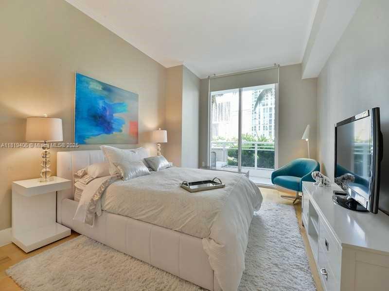 901 BRICKELL KEY BL #205, Miami FL 33131