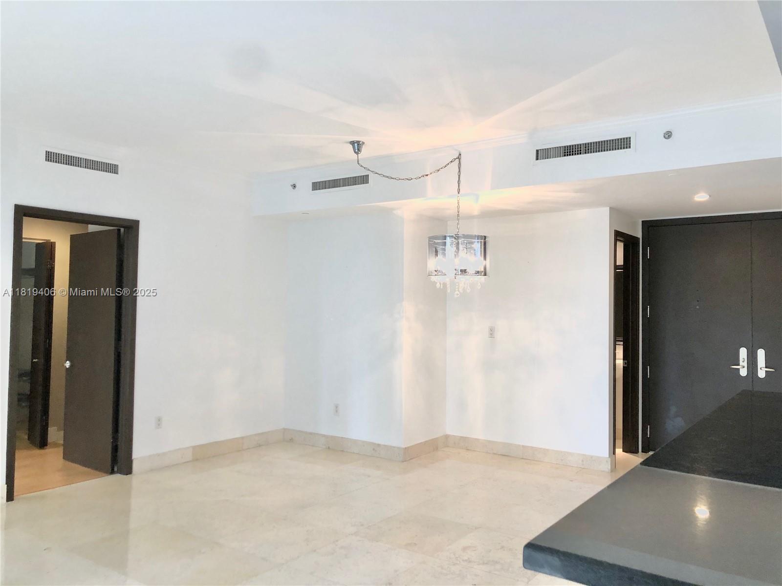 901 BRICKELL KEY BL #205, Miami FL 33131