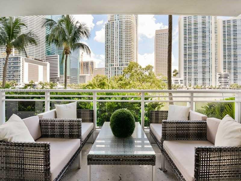 901 BRICKELL KEY BL #205, Miami FL 33131