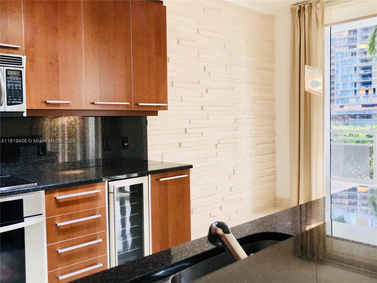 901 BRICKELL KEY BL #205, Miami FL 33131