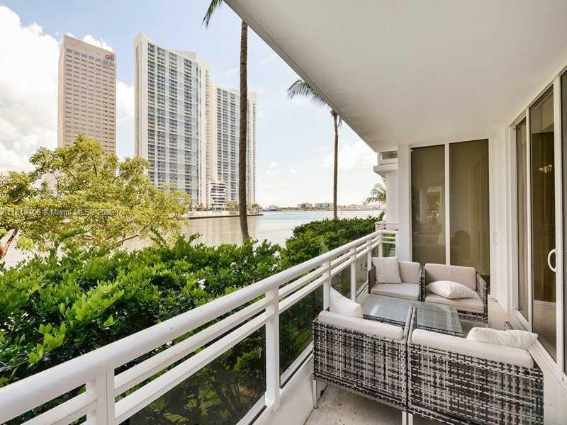 901 BRICKELL KEY BL #205, Miami FL 33131