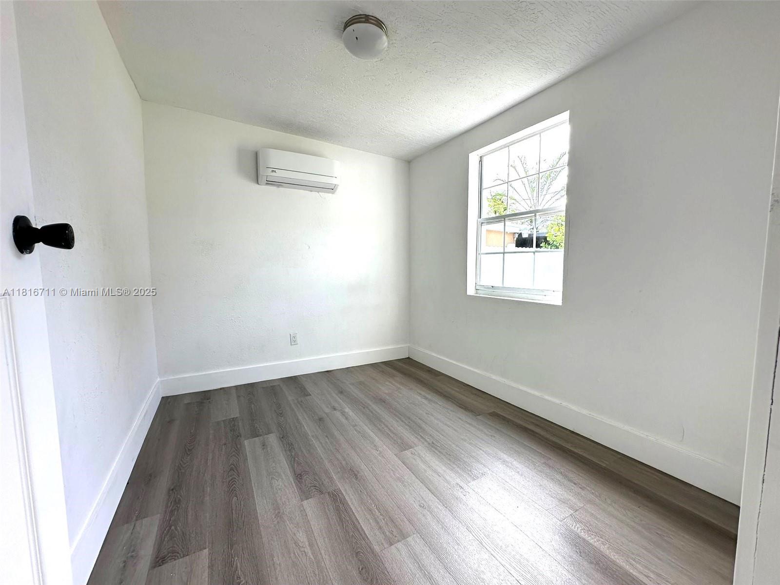 3335 NW 19th St, Miami, Florida image 13