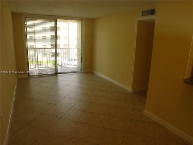 8185 NW 7th St #316, Miami, Florida image 6