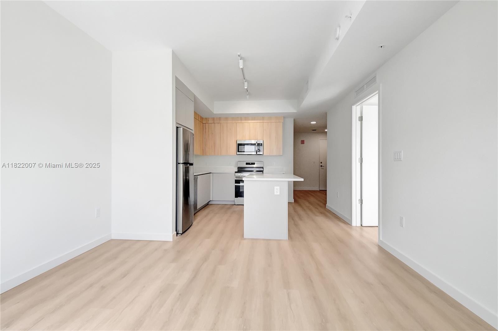 Property photo # 0