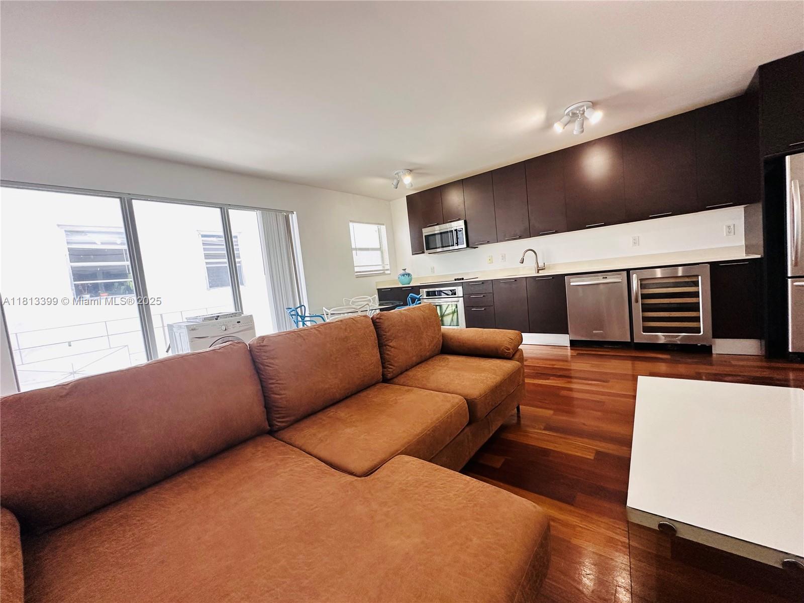 Property photo # 6