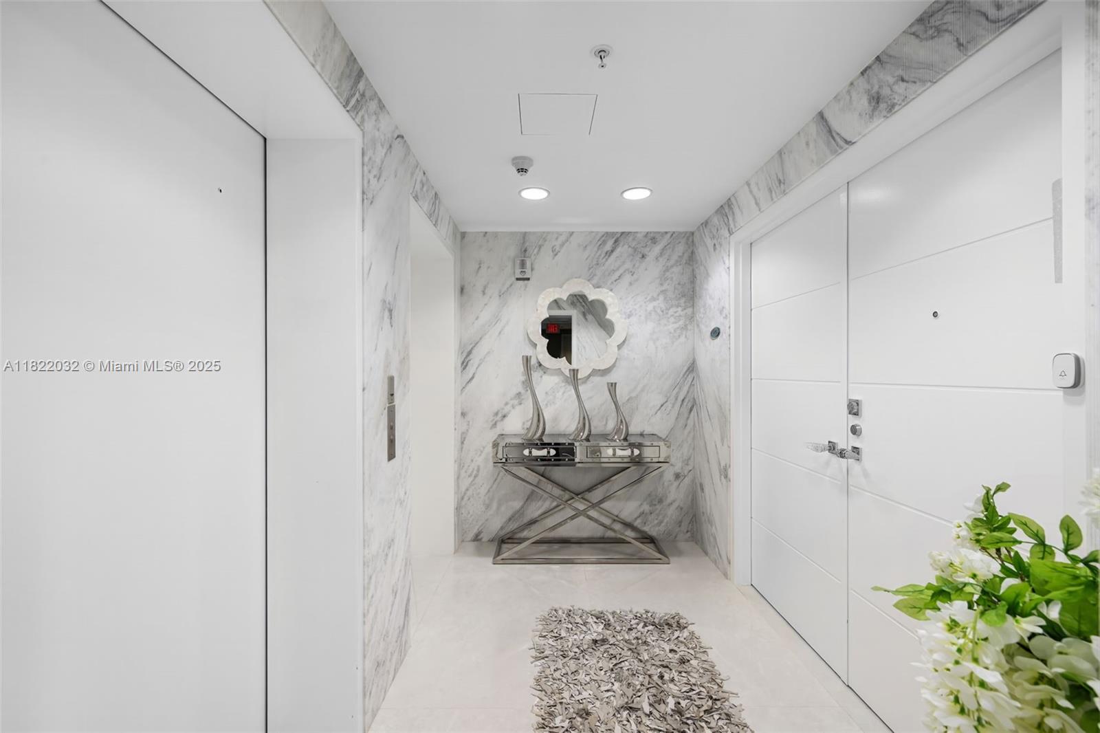 Condo for Sale in Sunny Isles Beach, FL