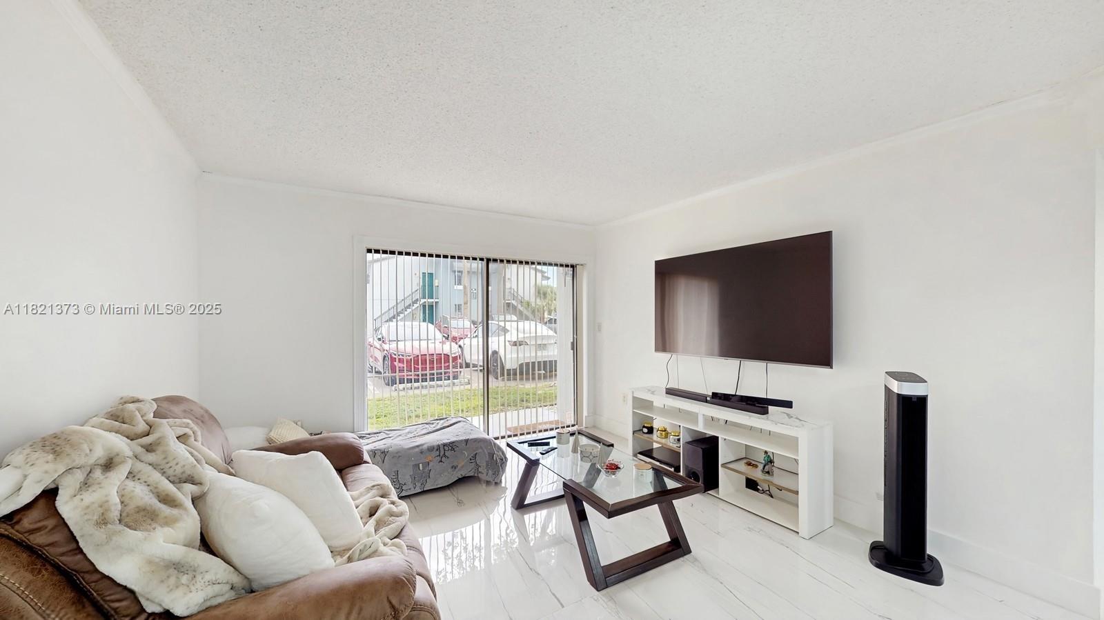 7180 NW 179th St #105, Hialeah, Florida image 3