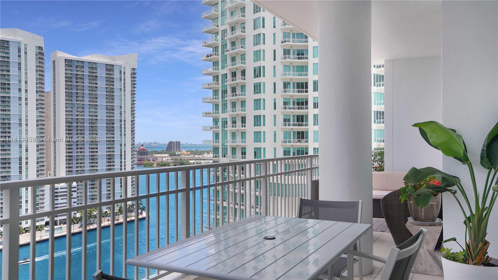 801 Brickell Key Blvd Unit 2210, Miami, Florida 33131