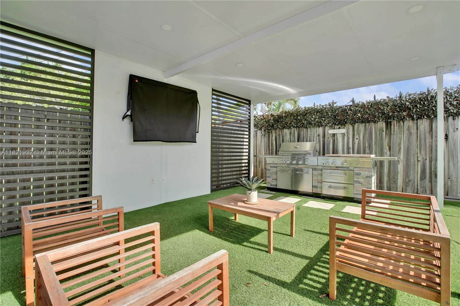 2305 SW 19th Ter, Miami, Florida image 15