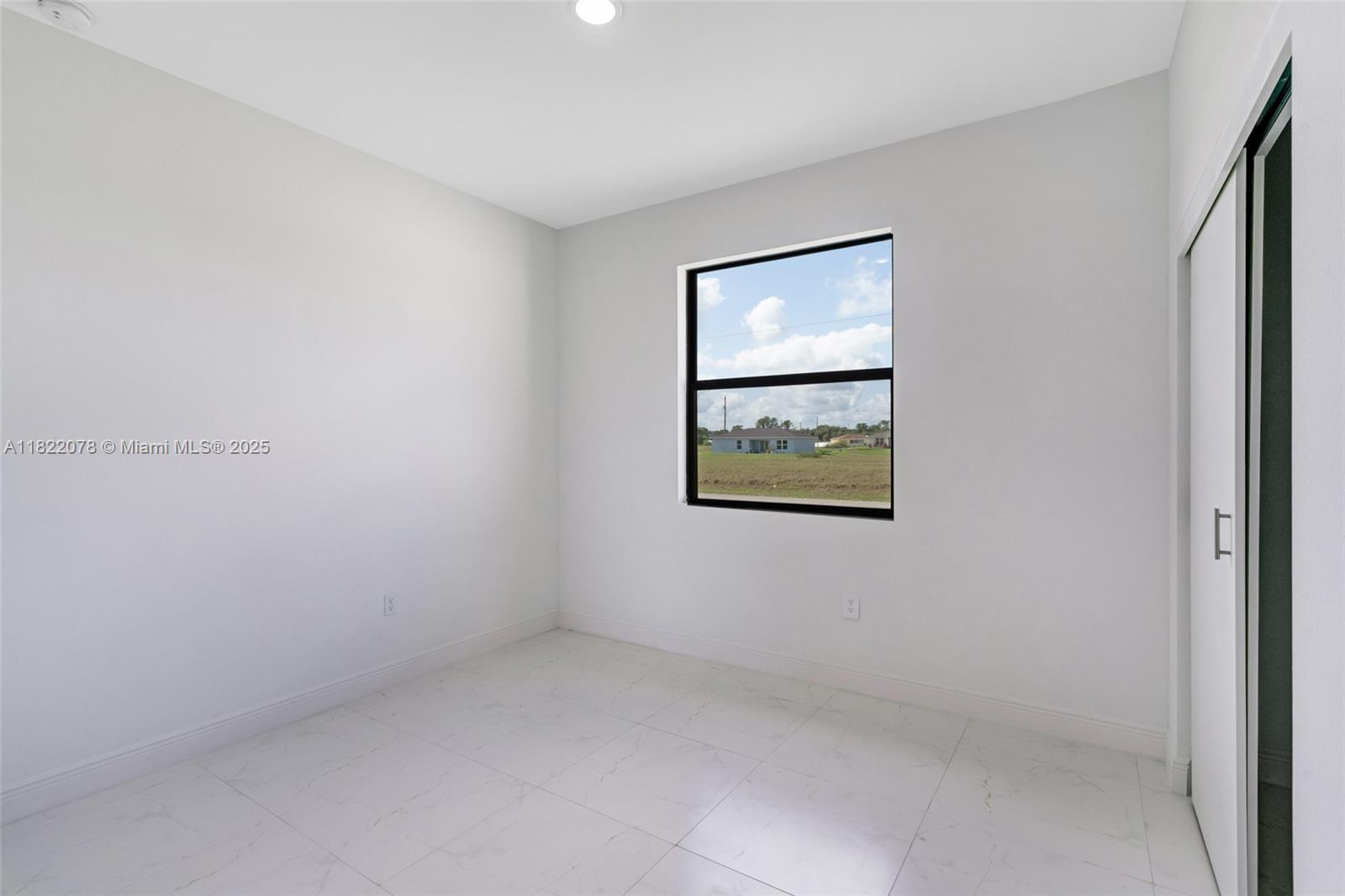 6032 Keystone Cir, La Belle, Florida image 23