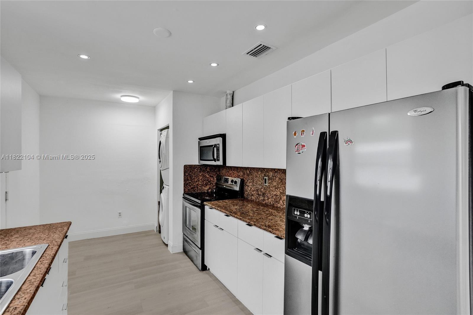 539 E 30th St, Hialeah, Florida image 11
