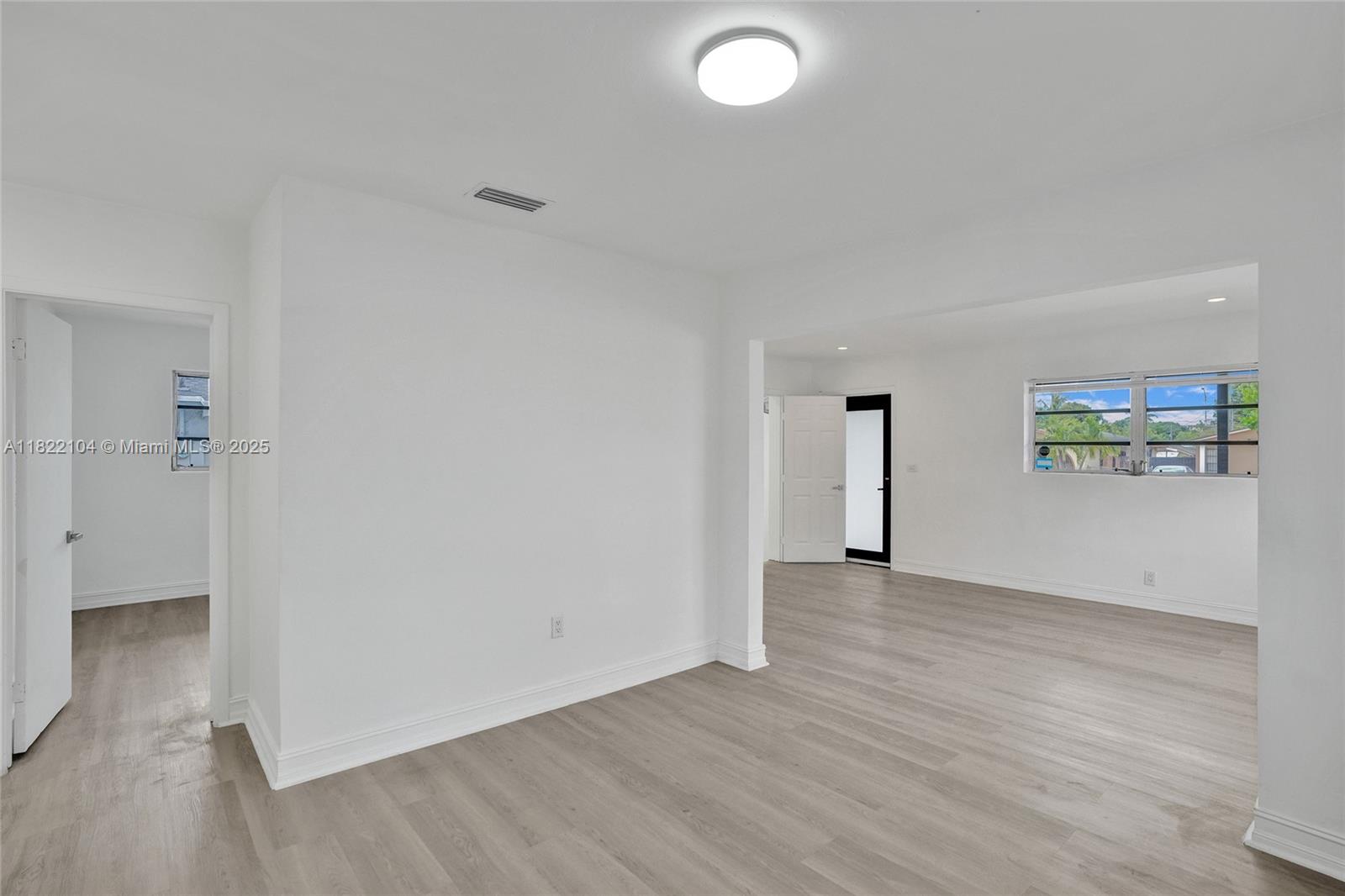 539 E 30th St, Hialeah, Florida image 16