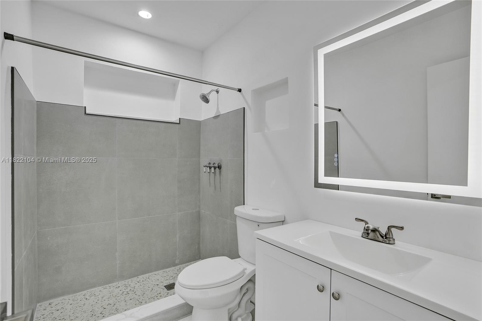 539 E 30th St, Hialeah, Florida image 18