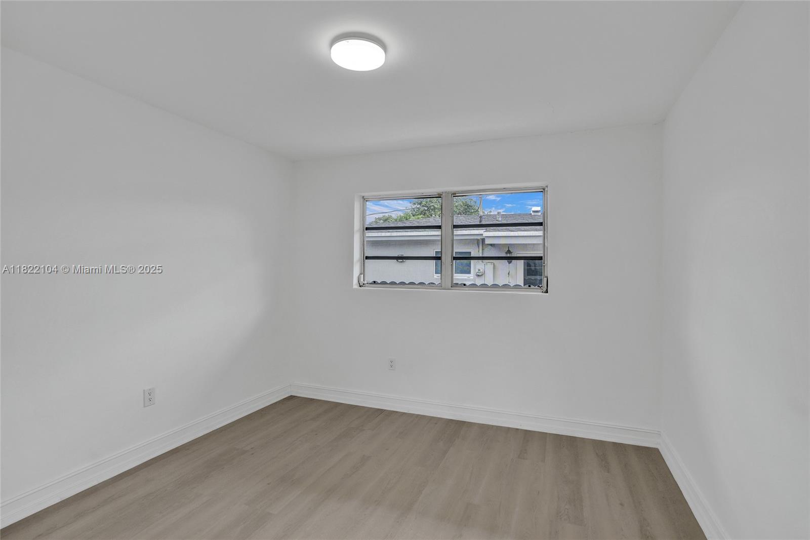 539 E 30th St, Hialeah, Florida image 20
