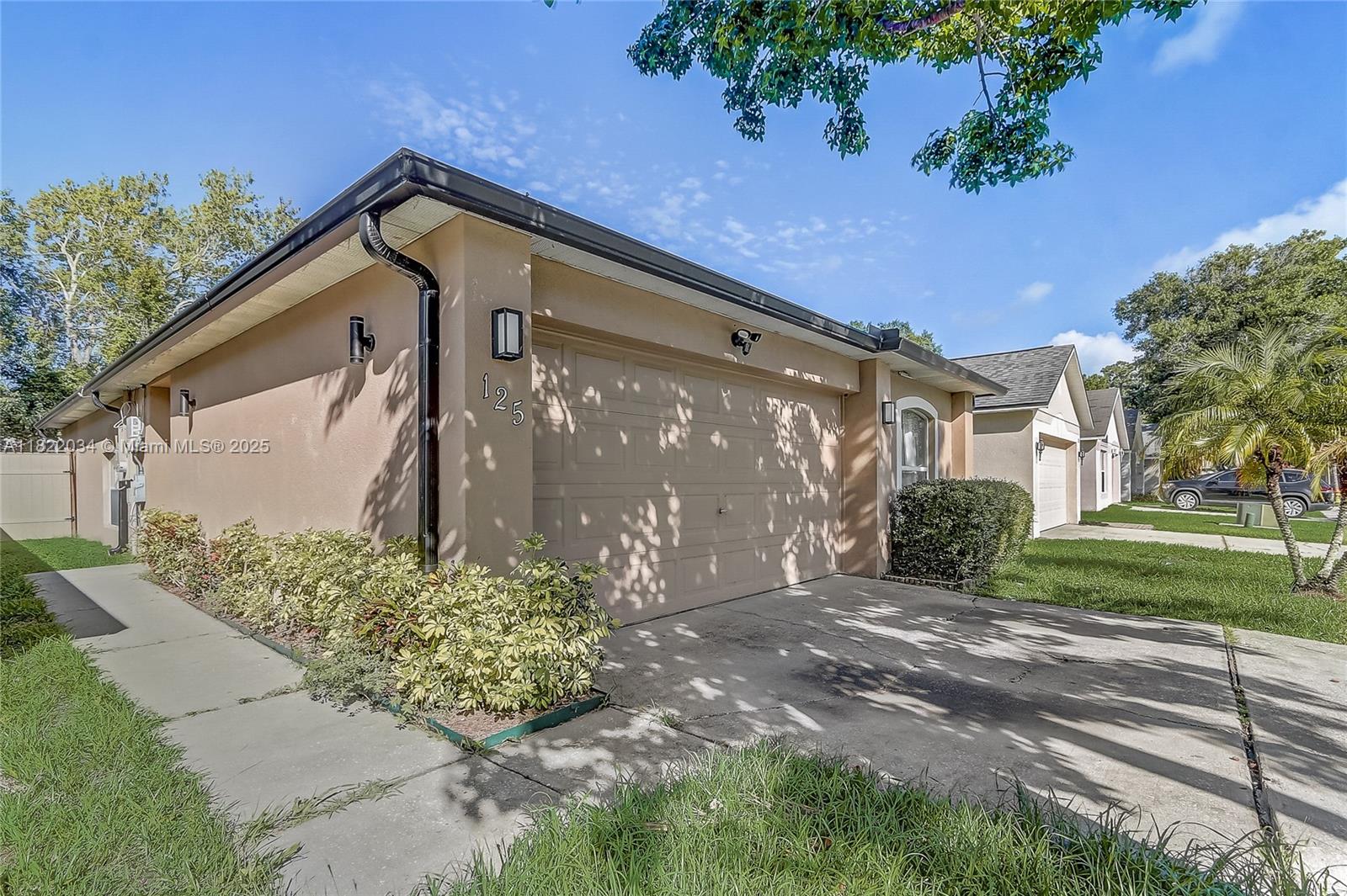 125 Placid Woods Court, Sanford, Florida image 2