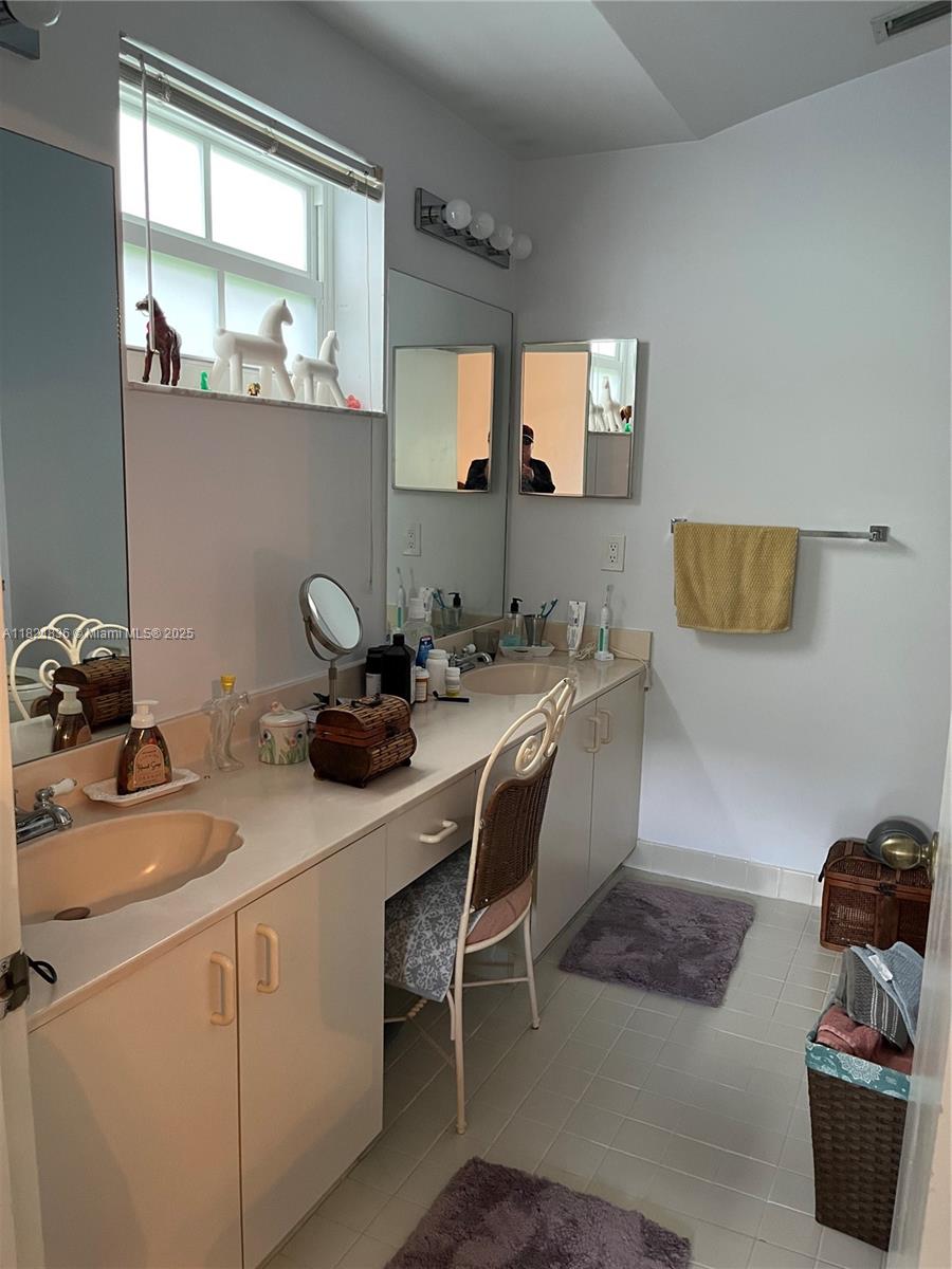 470 NW 102nd Ter, Pembroke Pines, Florida image 27