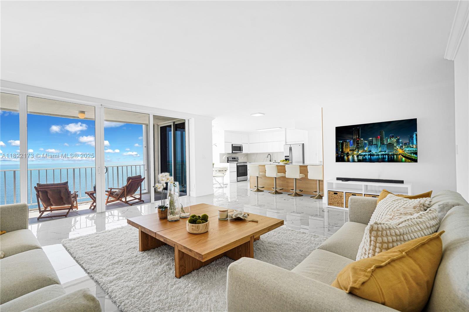 881 OCEAN DR #21D, Key Biscayne FL 33149